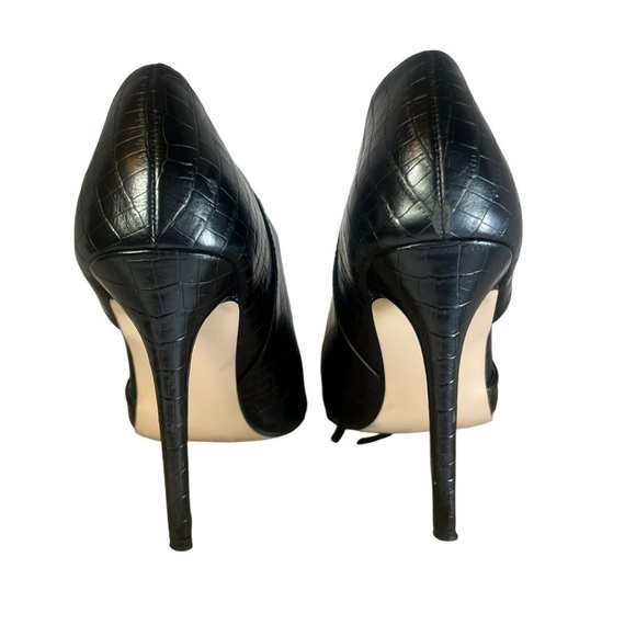 Shoe Dazzle Women's Pump Size 8 Black Heels - Picture 3 of 9